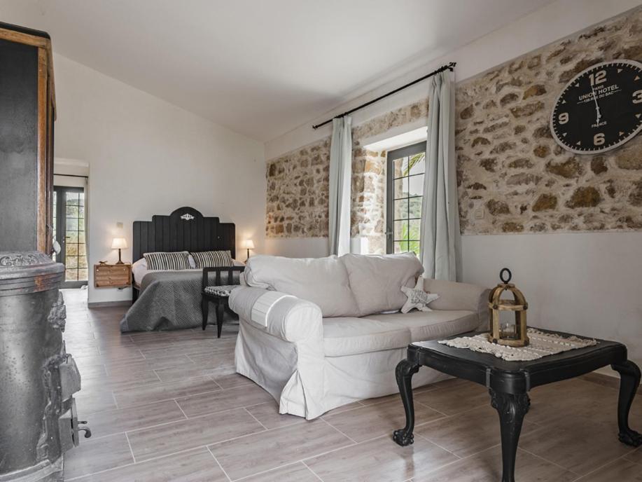 Bramasole Charming House Otel Comiso Dış mekan fotoğraf